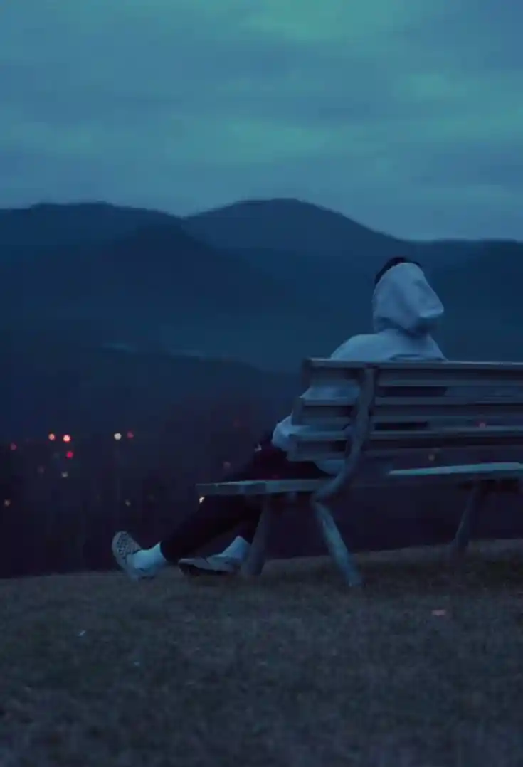 alone-sad-images alone-sad-images