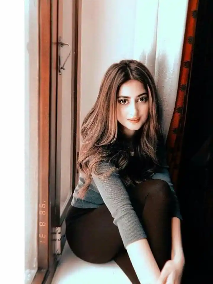 beautiful-cute-girl-pic beautiful-cute-girl-pic
