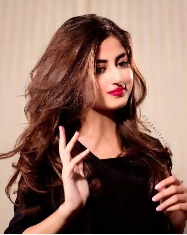 beautiful-cute-girl-pic beautiful-cute-girl-pic