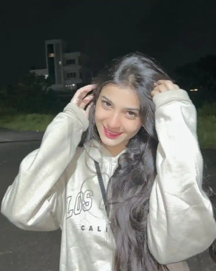 beautiful-girls-dp-for-whatsapp beautiful-girls-dp-for-whatsapp