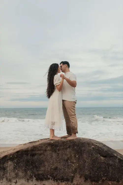 cute-couple-dp cute-couple-dp