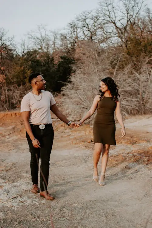 cute-couple-dp cute-couple-dp