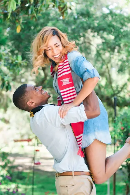 cute-couple-dp cute-couple-dp