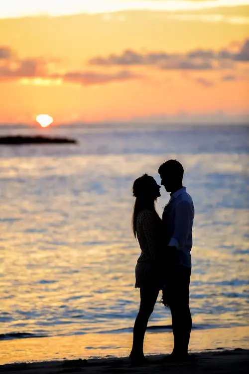 cute-couple-dp cute-couple-dp