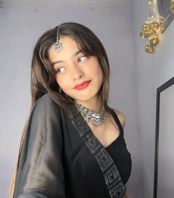 cute-girl-dp-instagram-whatsapp cute-girl-dp-instagram-whatsapp