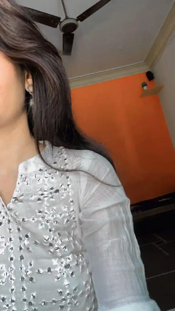 cute-love-whatsapp-dp cute-love-whatsapp-dp