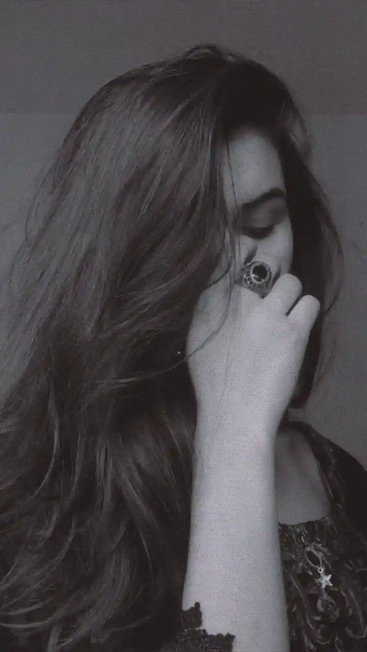 cute-sad-girl-dp cute-sad-girl-dp