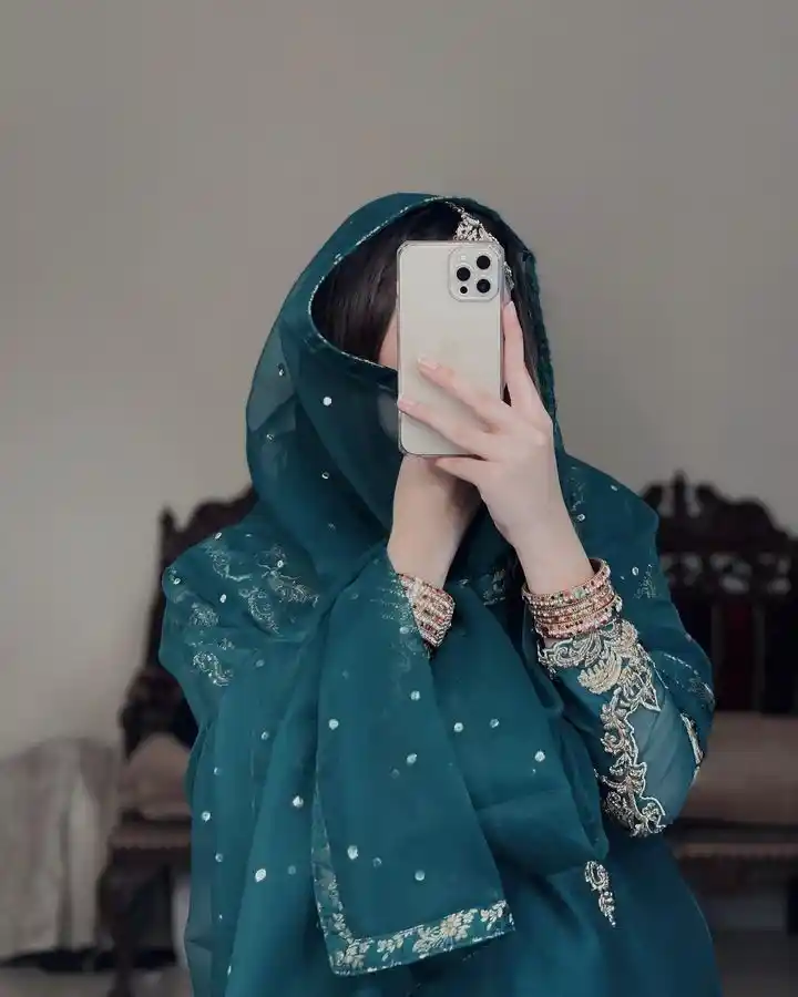 girl-photo girl-photo