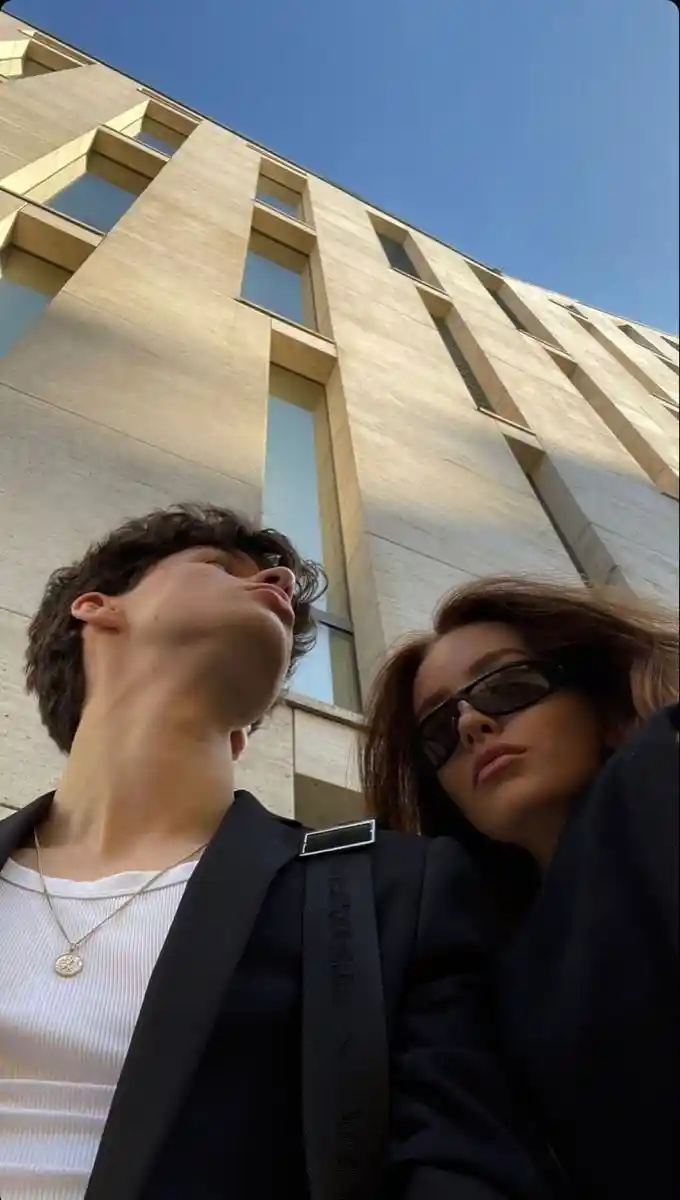 romantic-love-couple-dp romantic-love-couple-dp