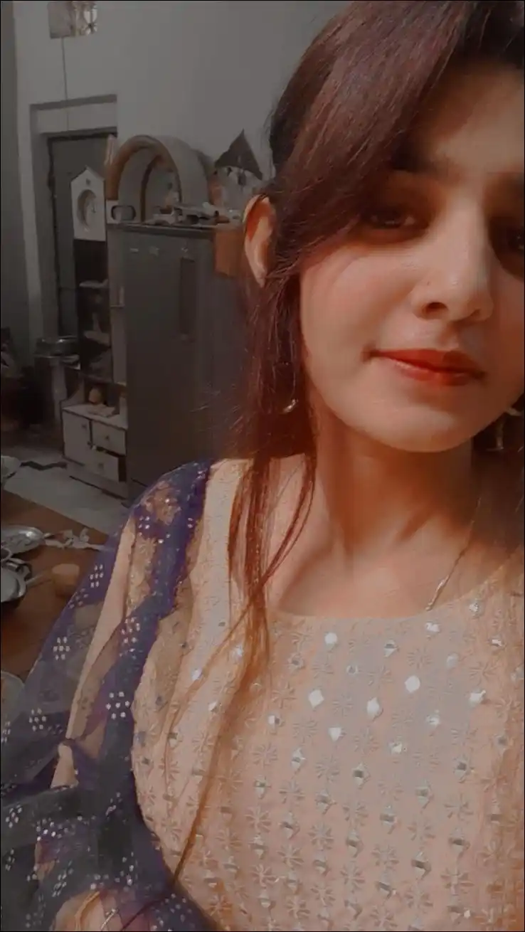 stylish-girls-dp-images stylish-girls-dp-images