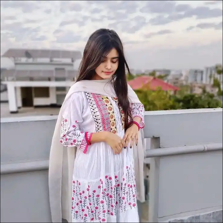 stylish-girls-dp-images stylish-girls-dp-images
