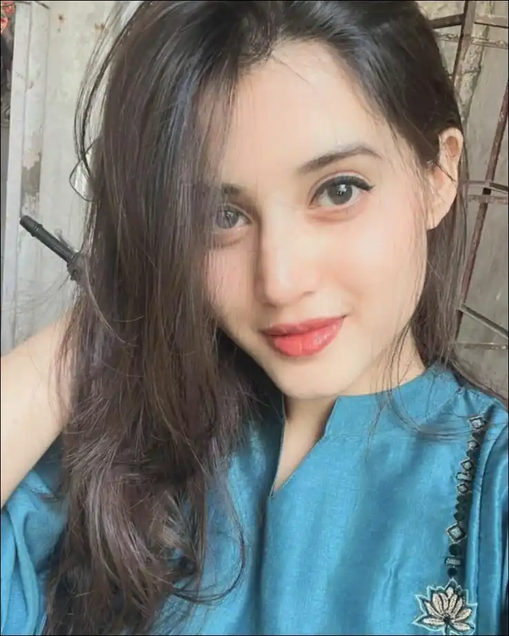stylish-girls-dp-images stylish-girls-dp-images