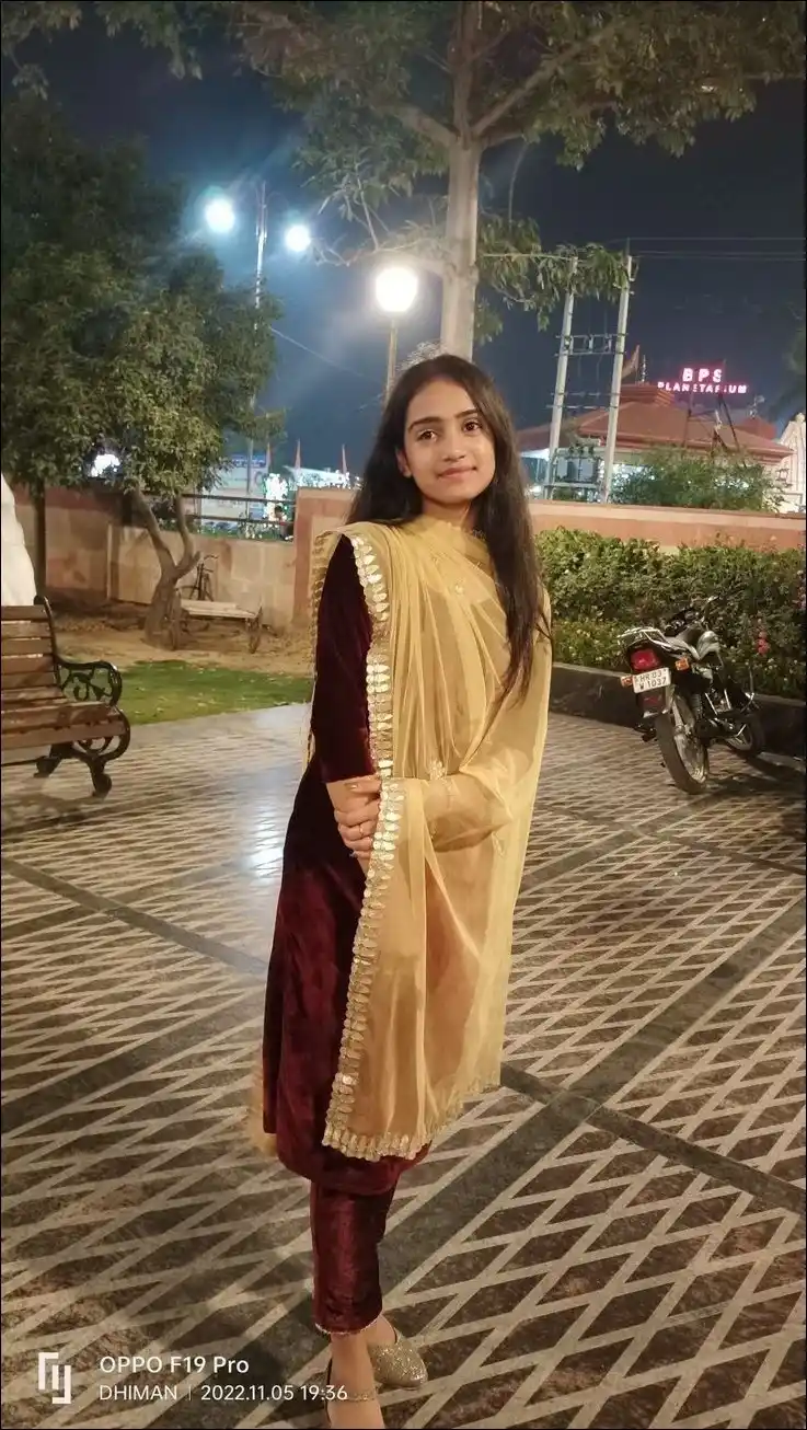 stylish-girls-dp-images stylish-girls-dp-images