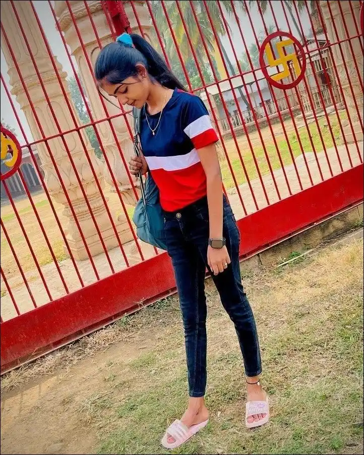 stylish-girls-dp-images stylish-girls-dp-images