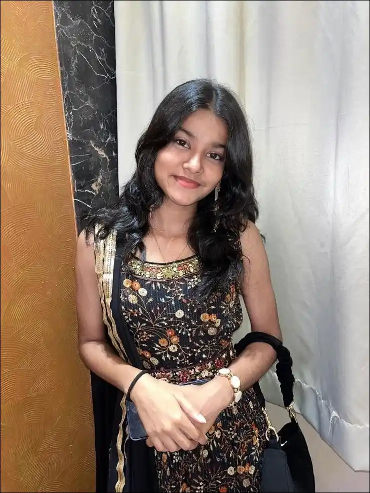 stylish-girls-dp-images stylish-girls-dp-images